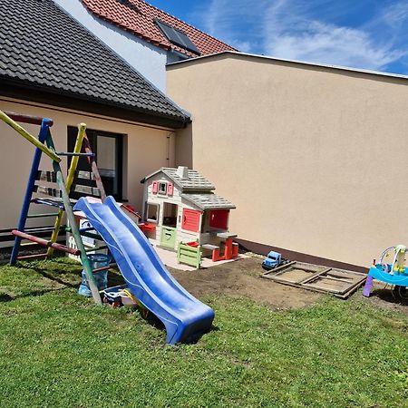 Villa Dum Palava Perná Esterno foto