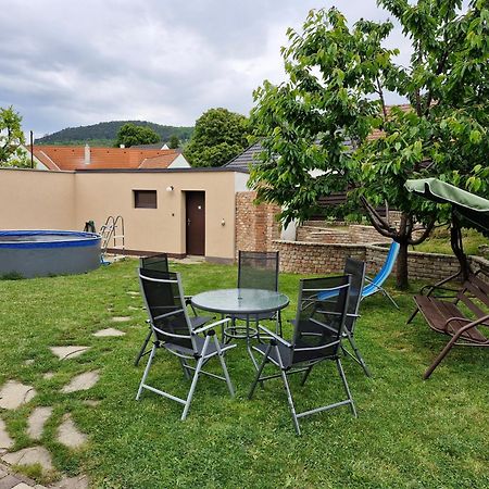 Villa Dum Palava Perná Esterno foto